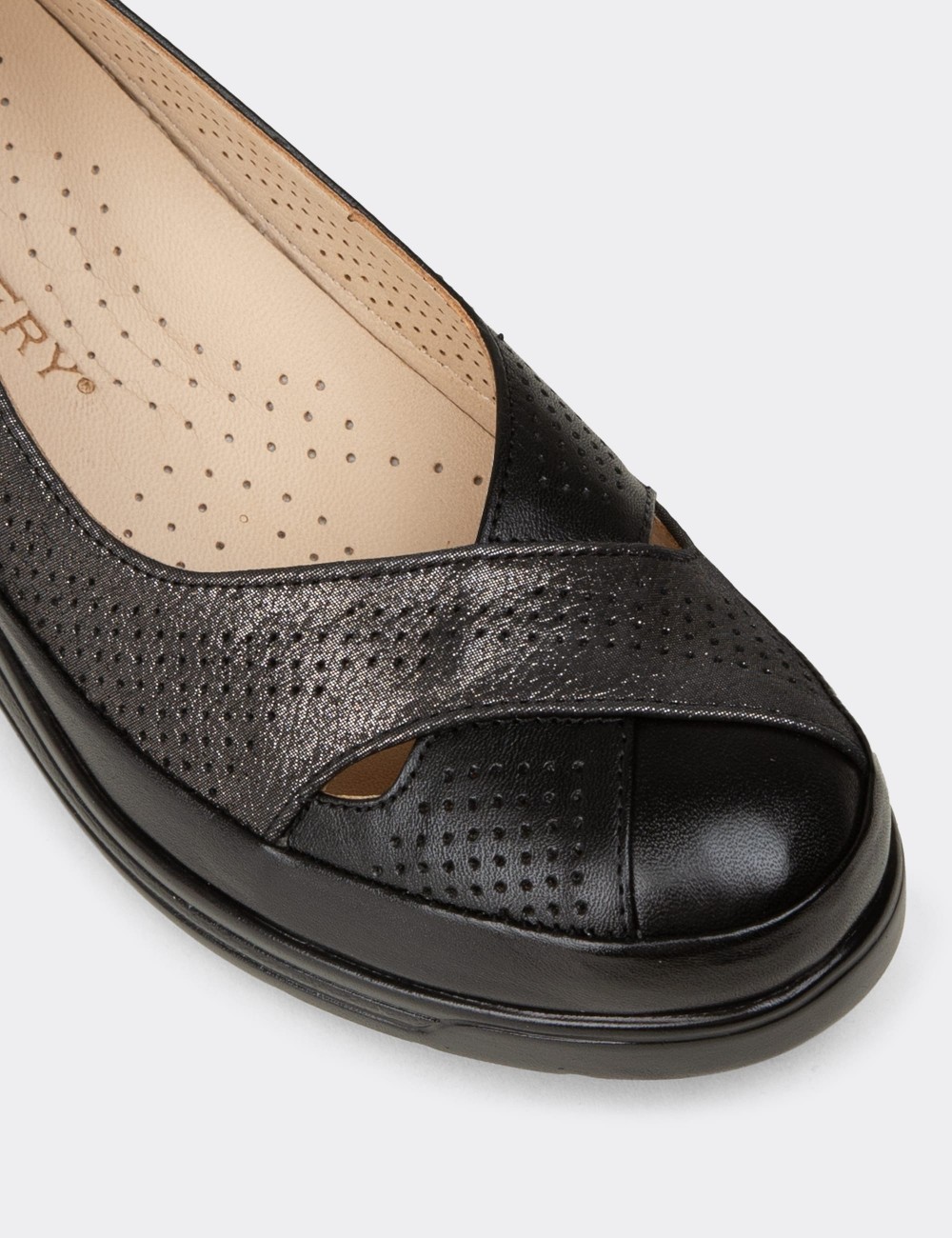 Women's Black Leather Comfort Wedge Flats - N1051ZSYHC01