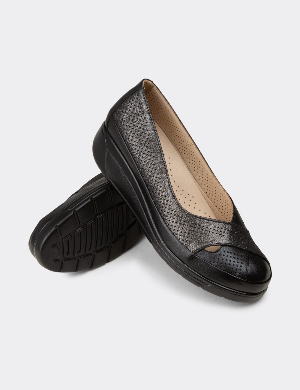 Women's Black Leather Comfort Wedge Flats - N1051ZSYHC01