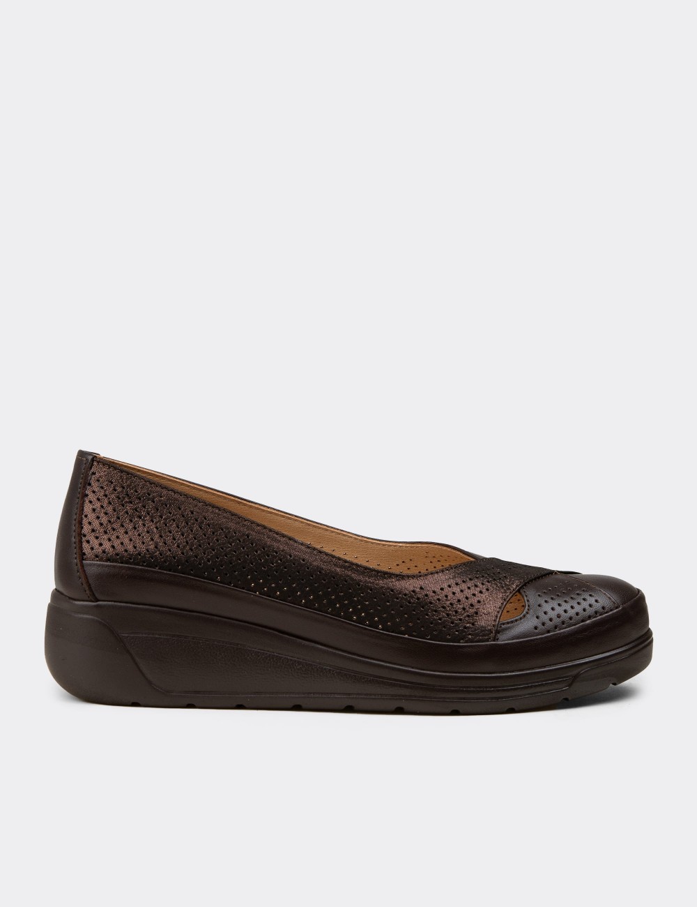 Women's Brown Leather Comfortable Wedge Flats - N1051ZKHVC01