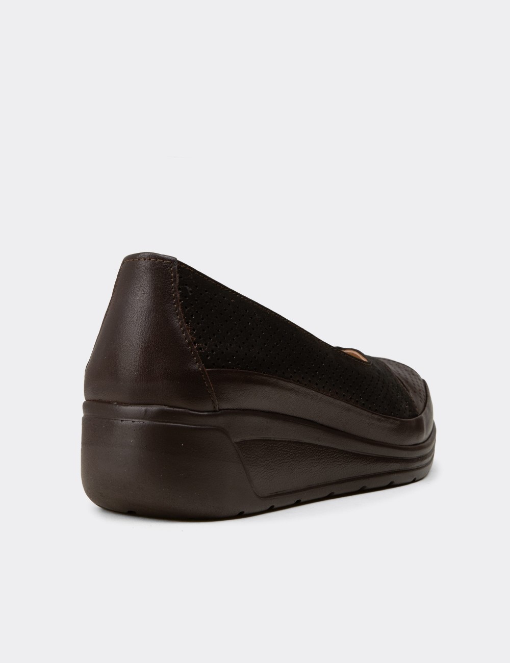 Women's Brown Leather Comfortable Wedge Flats - N1051ZKHVC01