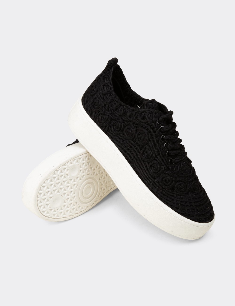 Women's Black Sneakers - K0046ZSYHM01