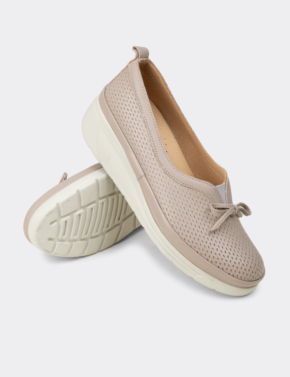 Women's Sandstone Leather Wedge Slip-On - N3711ZVZNC01