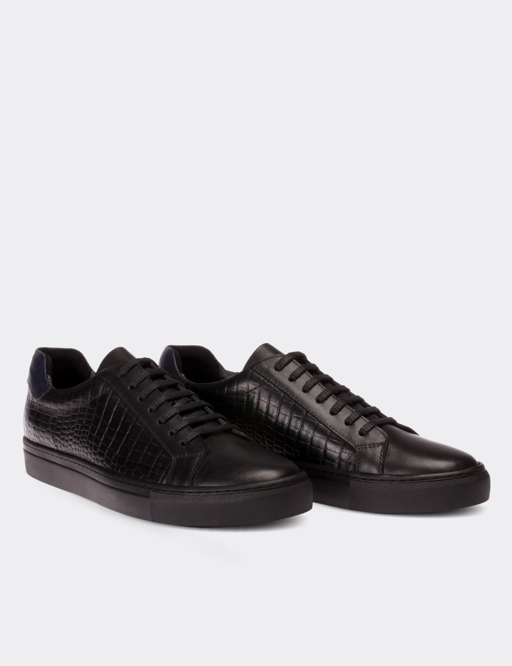 Black  Leather Sneakers - 01681MSYHC01