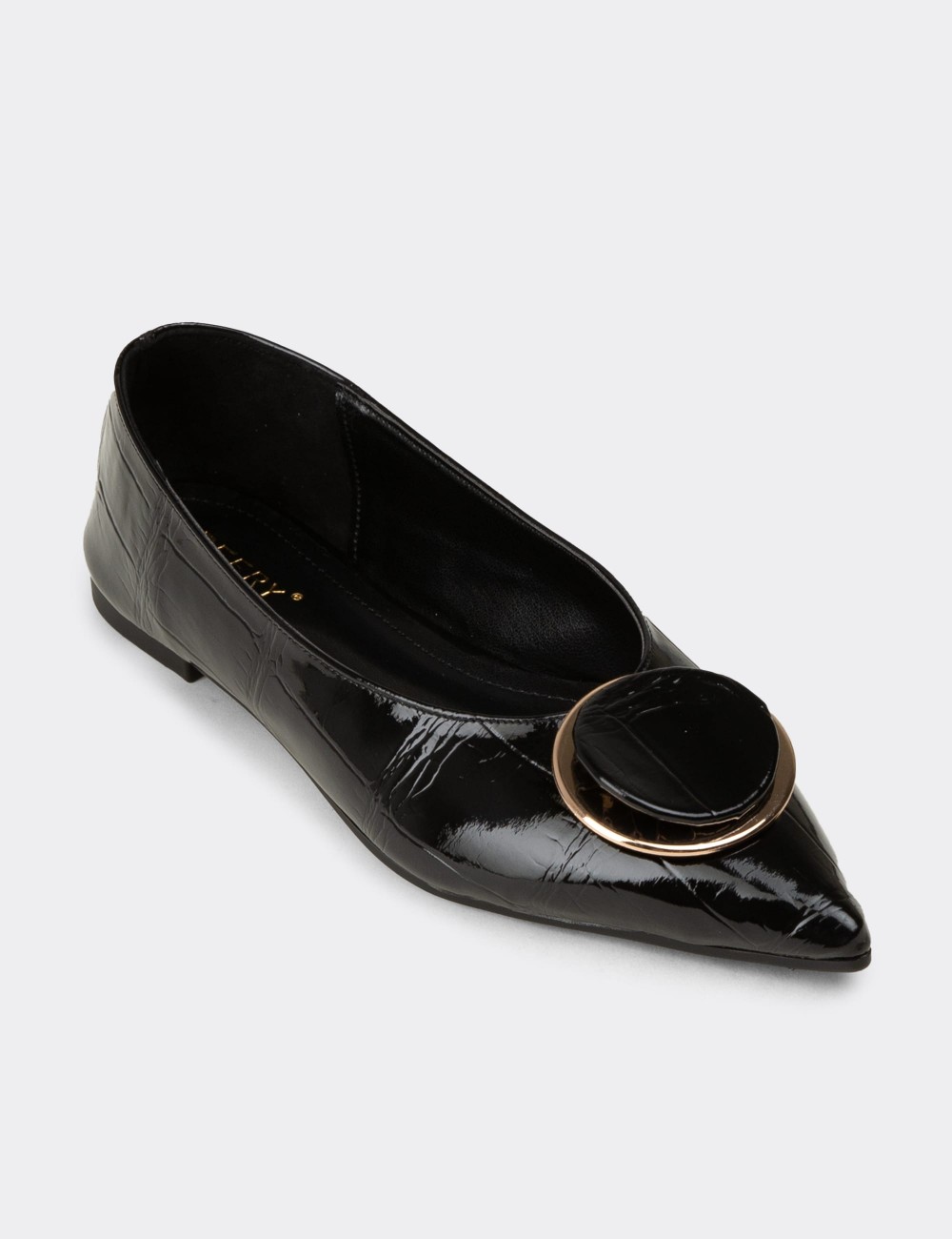 Women's Black Pointed Toe Flats with Buckle Detail - RD923ZSYHM01