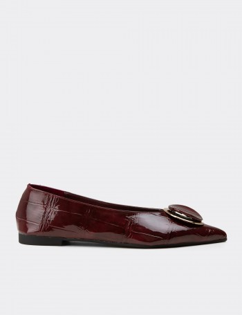 Women's Burgundy Pointed Toe Buckled Flats