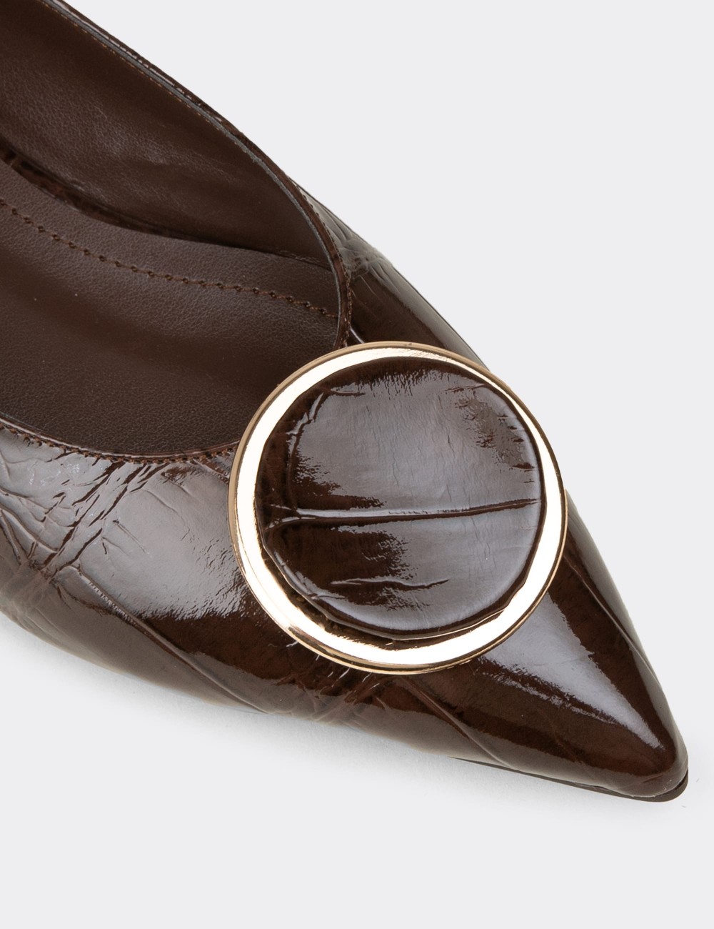 Women's Brown Pointed Toe Buckled Flats - RD923ZKHVM01