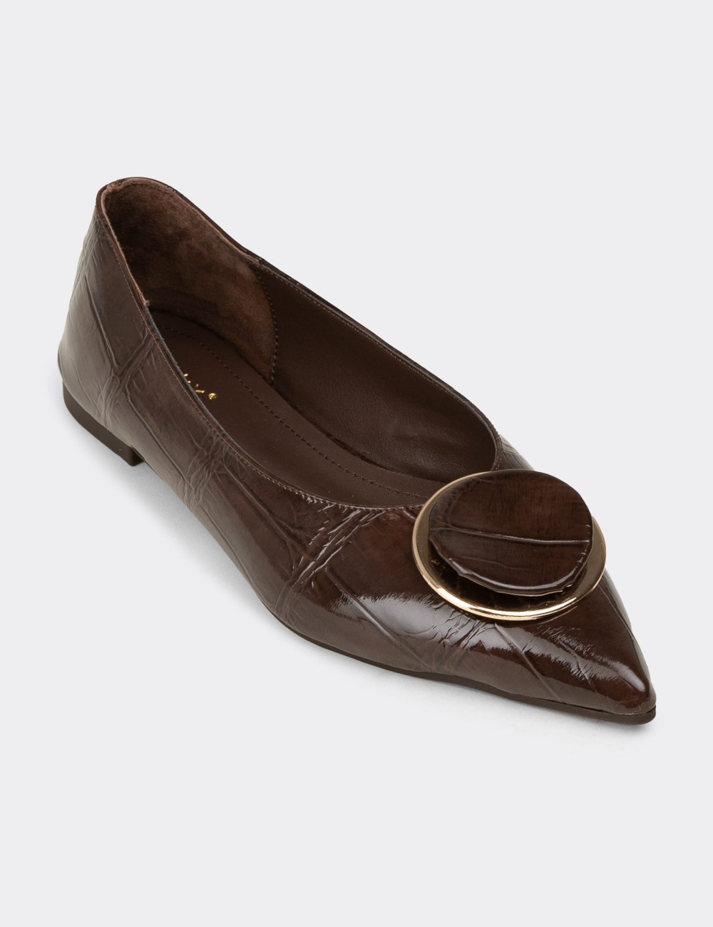 Women's Brown Pointed Toe Buckled Flats - RD923ZKHVM01