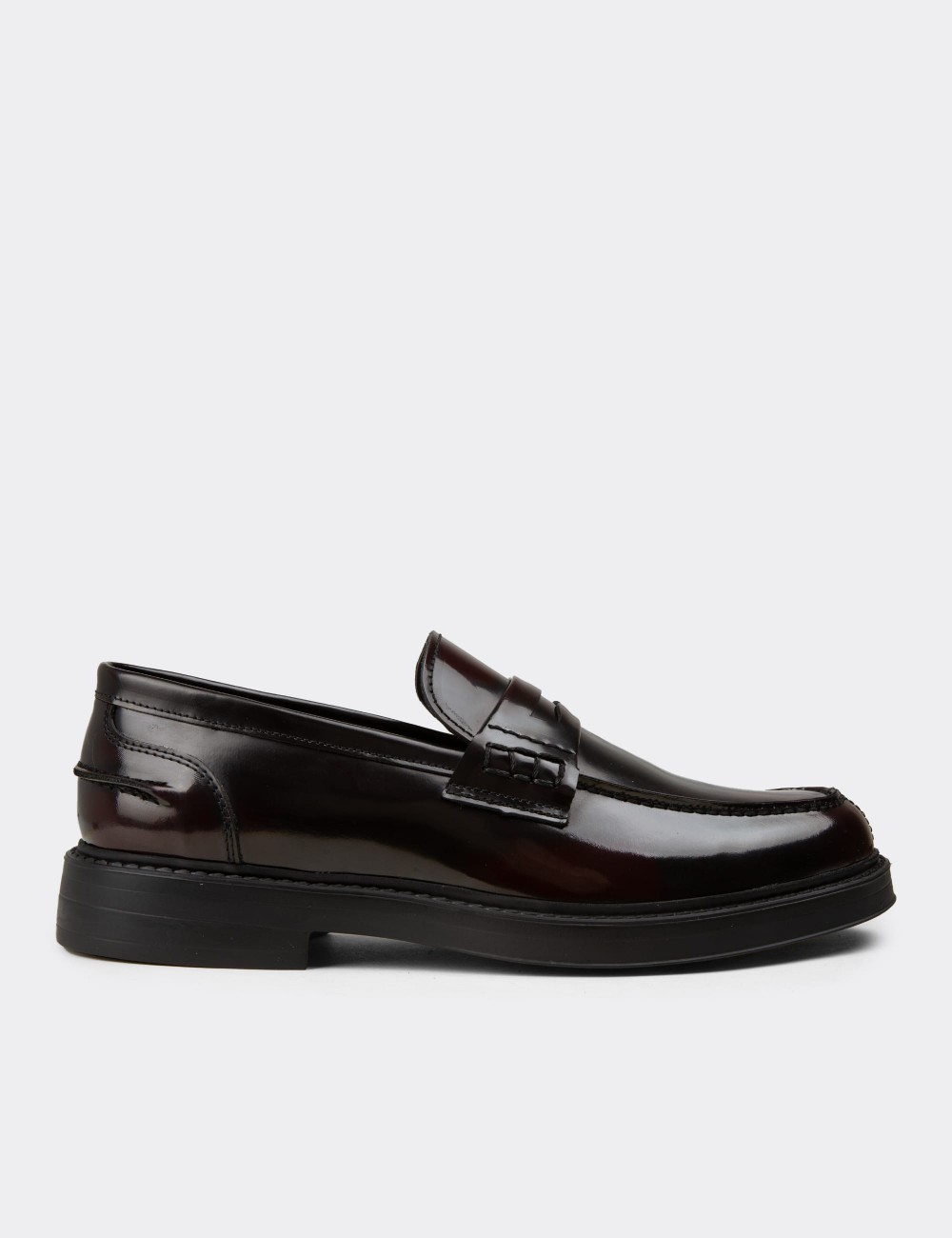 Men's Burgundy Leather Loafers - 02021MBRDC03
