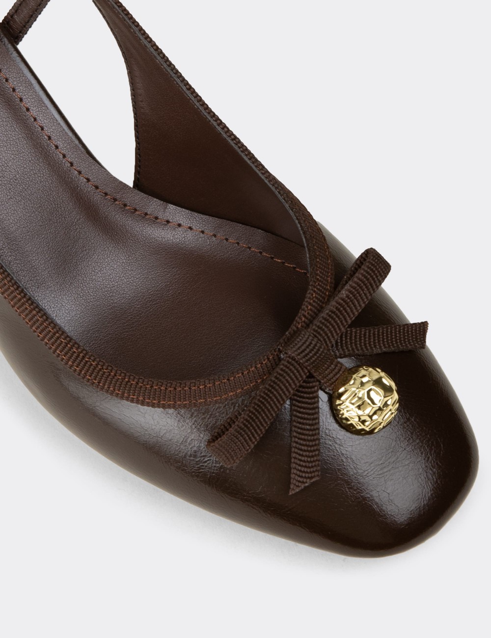 Women's Brown Block Heel Pump - RD160ZKHVM01