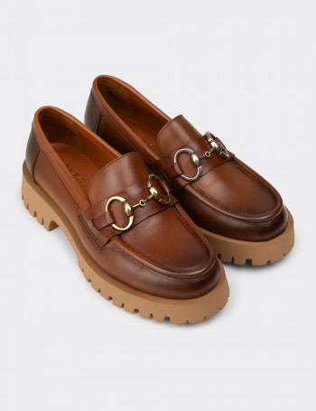 Women's Tan Leather Buckled Loafers
