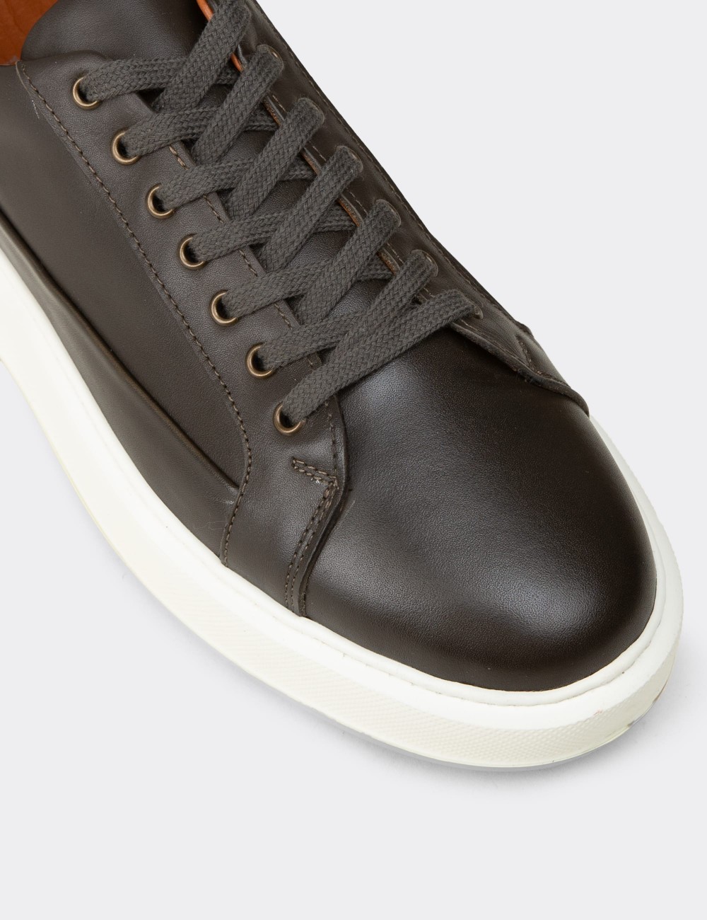 Men's Khaki Leather Sneakers - E4482MHAKC01