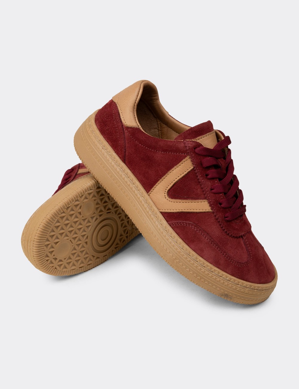 Women's Burgundy Suede Sneakers - N0170ZBRDC01