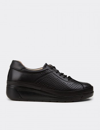 Women's Black Leather Lace-up Shoes