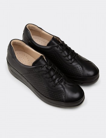 Women's Black Leather Lace-up Shoes