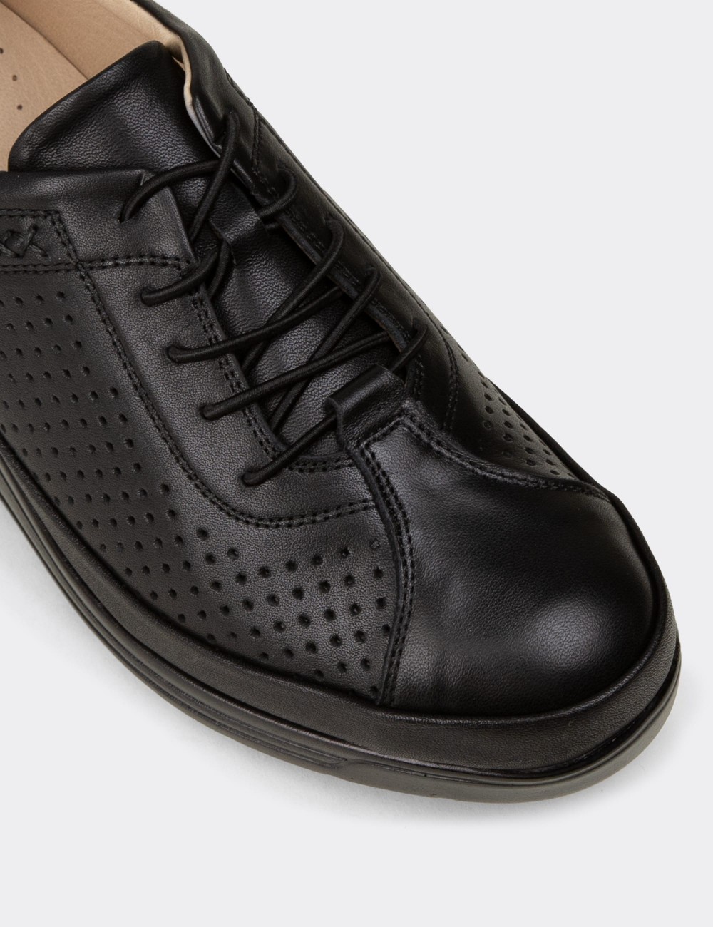 Women's Black Leather Lace-up Shoes - N3537ZSYHC01