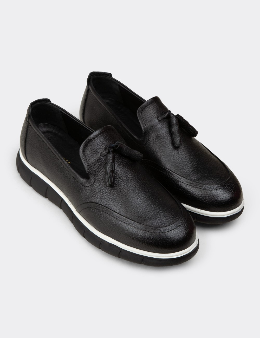 Men's Black Leather Tassel Loafers - 02048MSYHE02