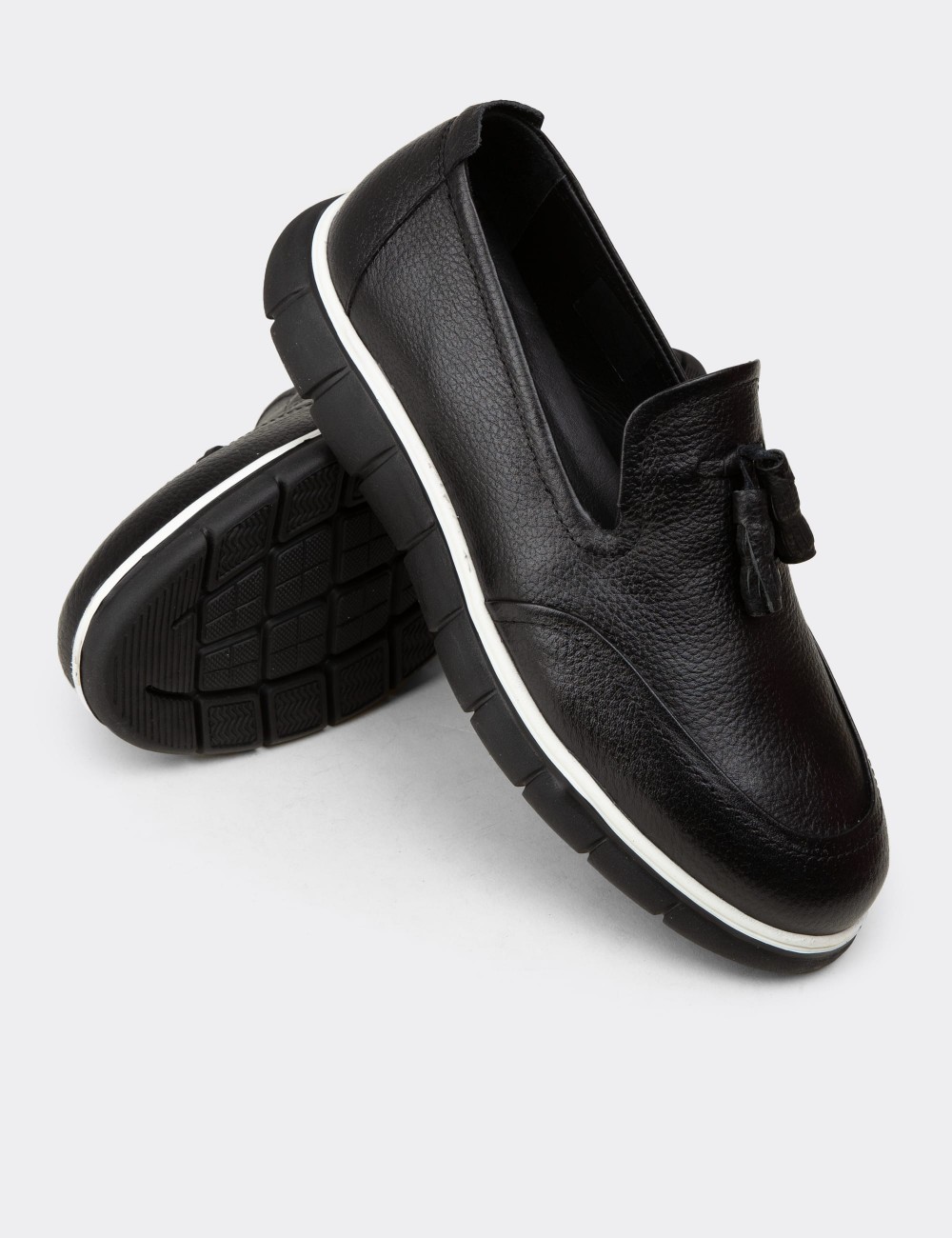 Men's Black Leather Tassel Loafers - 02048MSYHE02