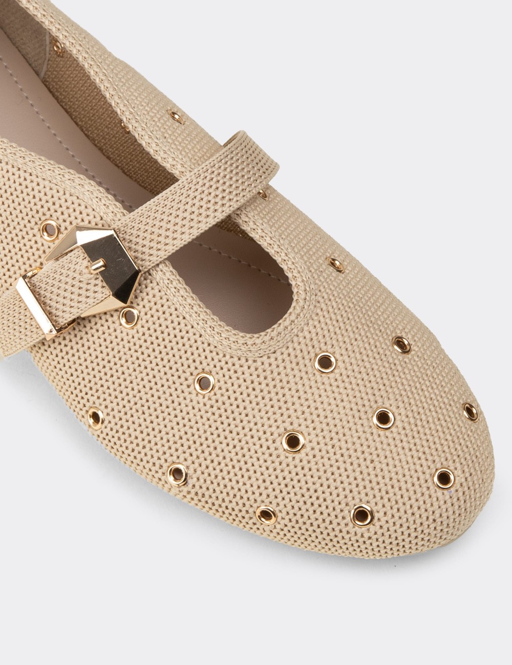 Women's Beige Flats - K4101ZBEJC01