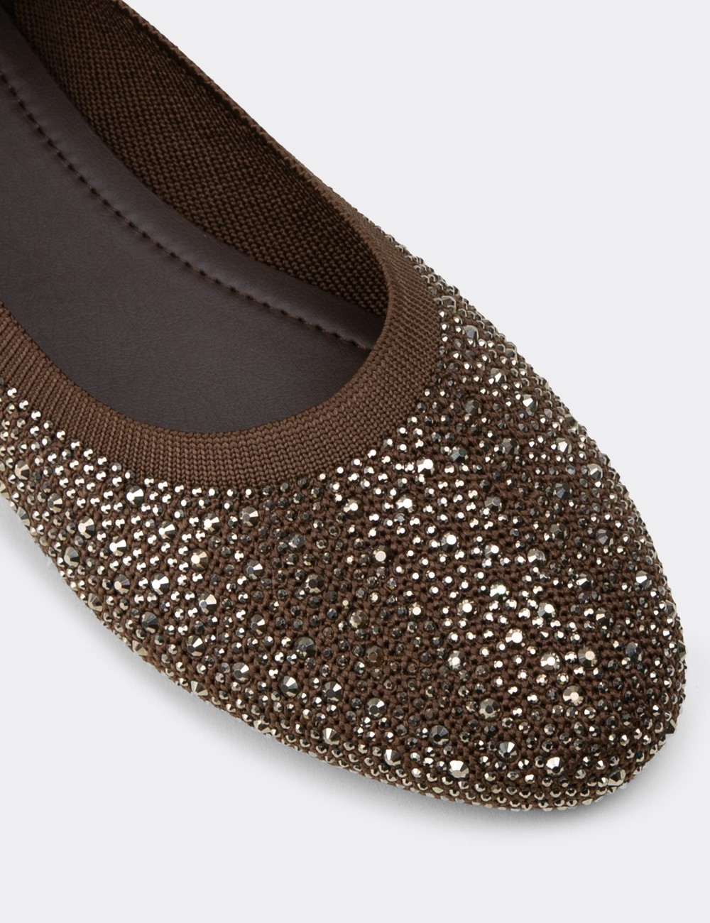 Women's Brown Stone-Embellished Flats - K4110ZKHVC01