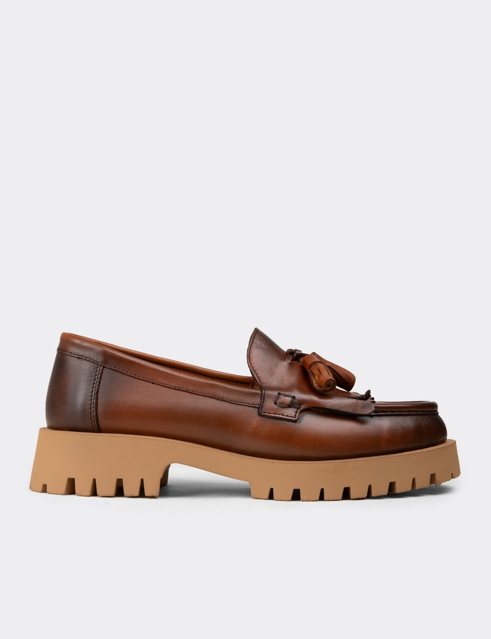 Women's Tan Leather Loafers with Tassels - 02033ZTBAC02