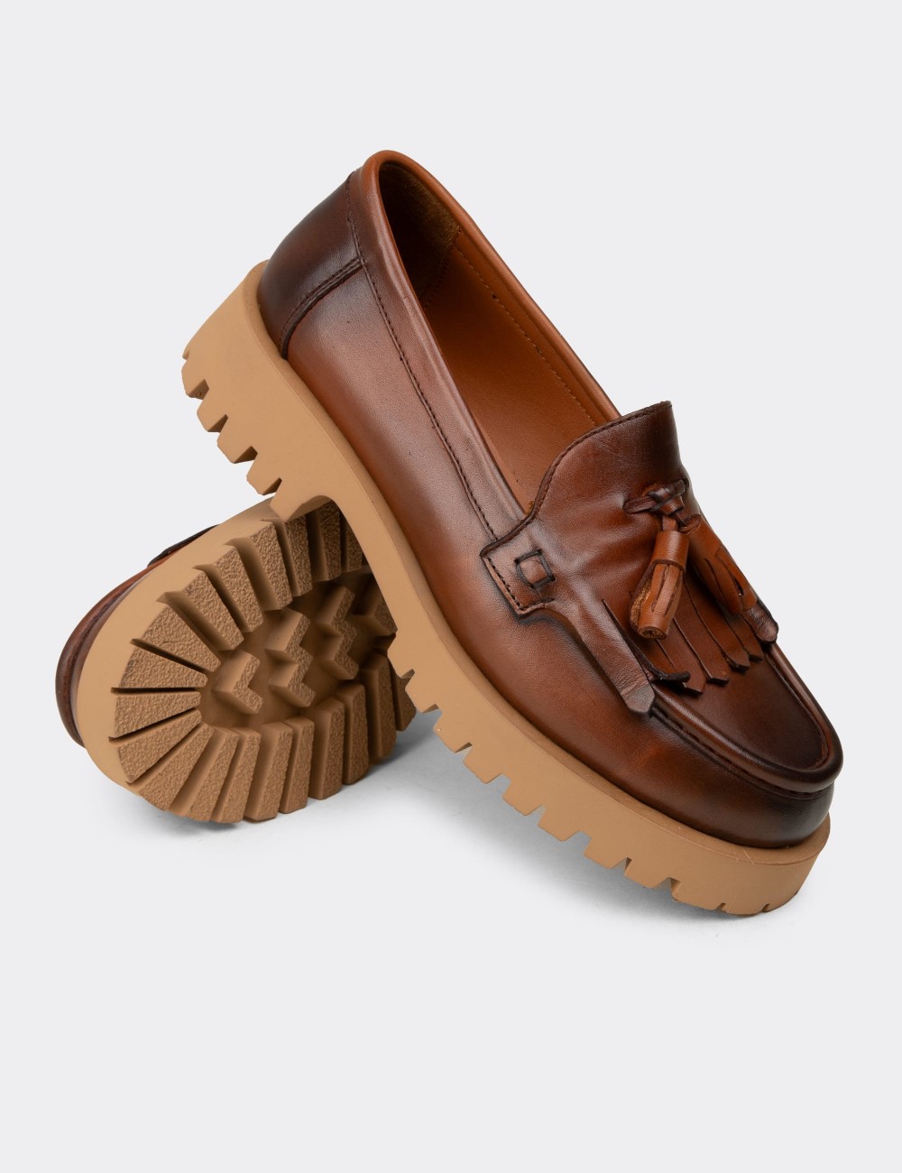 Women's Tan Leather Loafers with Tassels - 02033ZTBAC02
