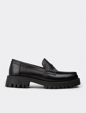 Women's Black Leather Loafers with Tassels