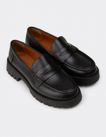 Women's Black Leather Loafers with Tassels