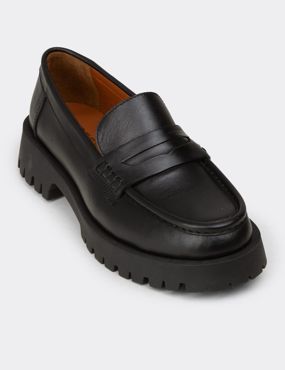Women's Black Leather Loafers with Tassels - 02034ZSYHC02