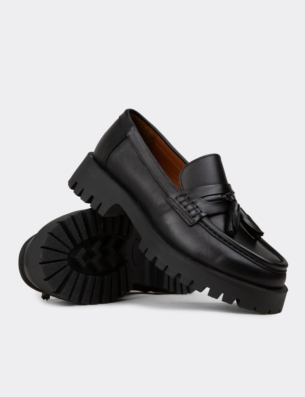 Women's Black Leather Tassel Loafers - 02035ZSYHC02