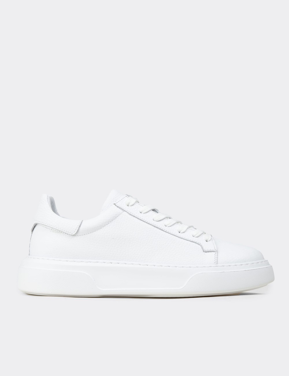 Men's White Leather Sneakers - 04651MBYZE01