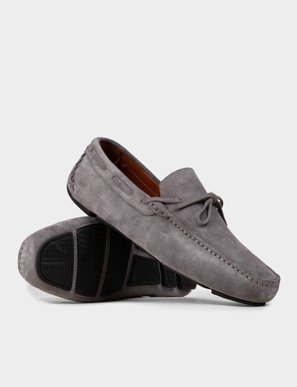 Men's Gray Suede Leather Driving Moccasins - E0919MGRIC01