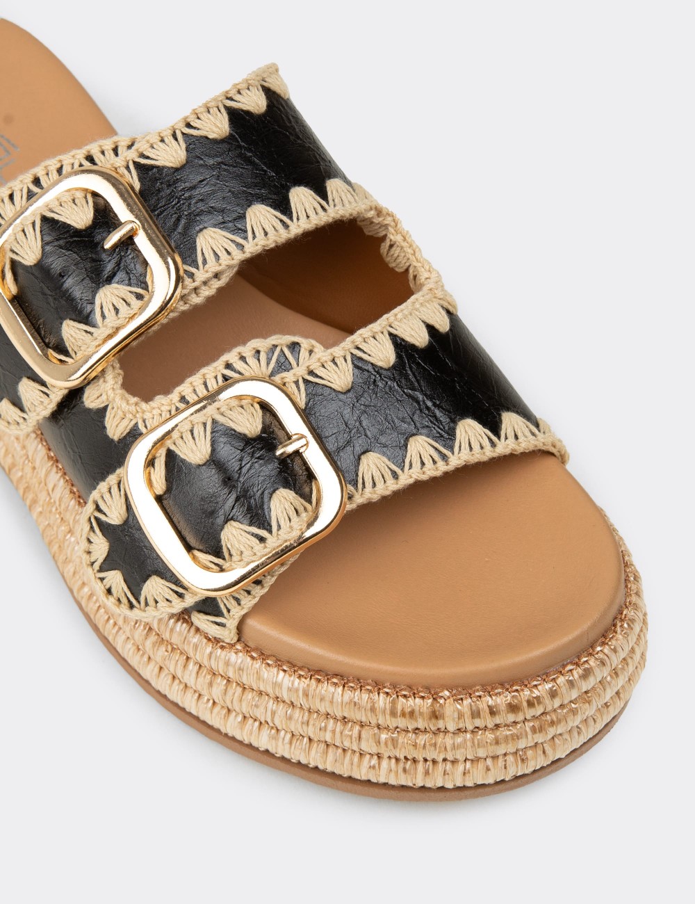 Women's Black Sandals - 26208ZSYHC01