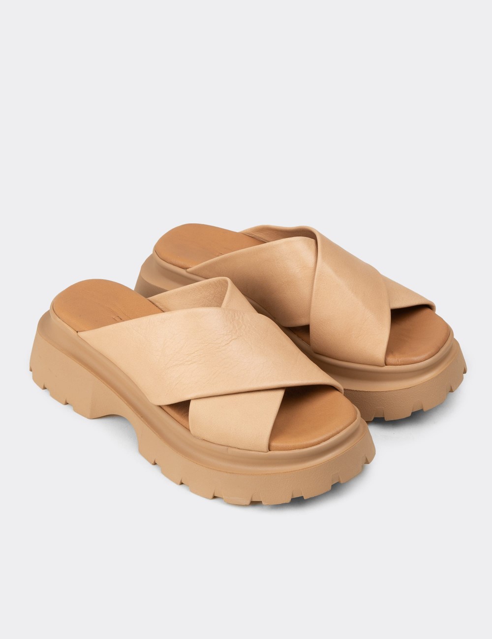 Women's Beige Leather Platform Sandals - L2519ZBEJP01