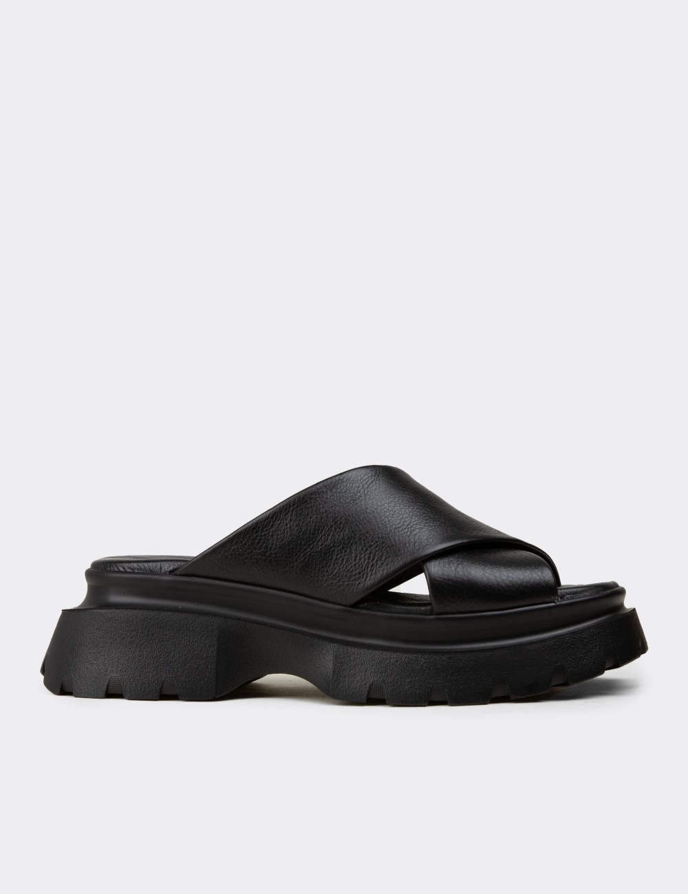 Women's Black Leather Platform Sandals - L2519ZSYHP01