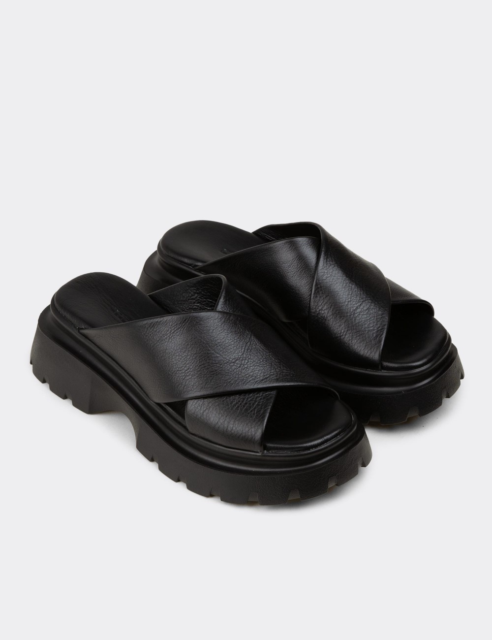 Women's Black Leather Platform Sandals - L2519ZSYHP01