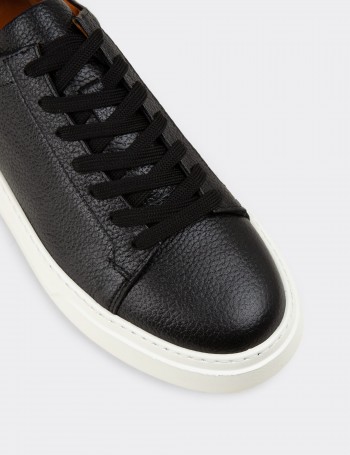 Men's Black Leather Sneakers