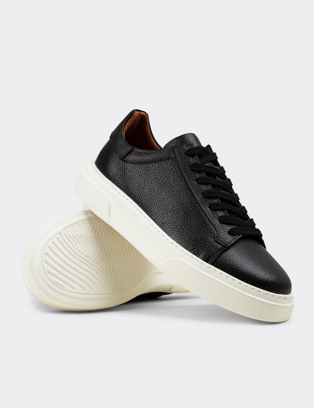 Men's Black Leather Sneakers - 04651MSYHE01