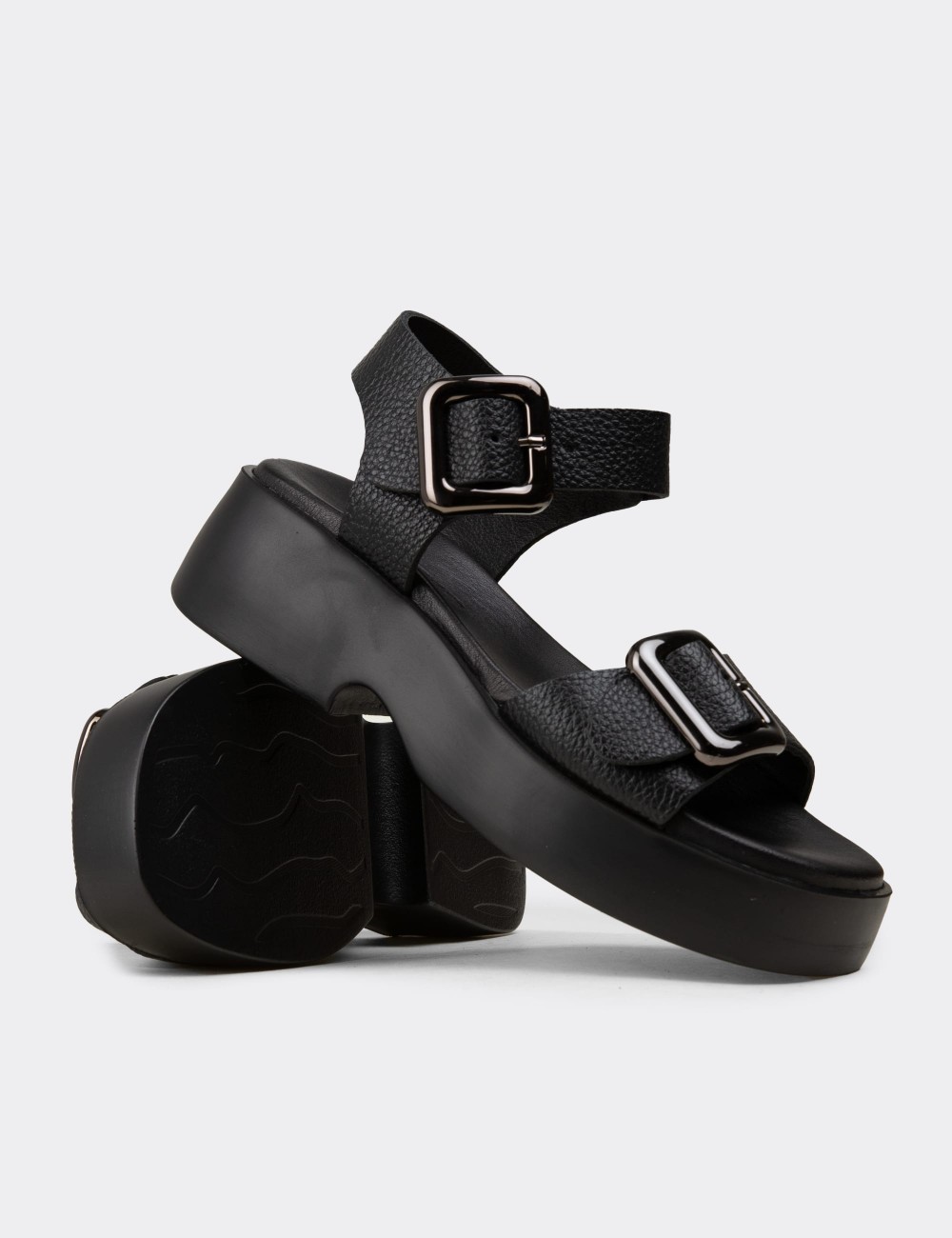 Women's Black Leather Sandals - L2529ZSYHP01