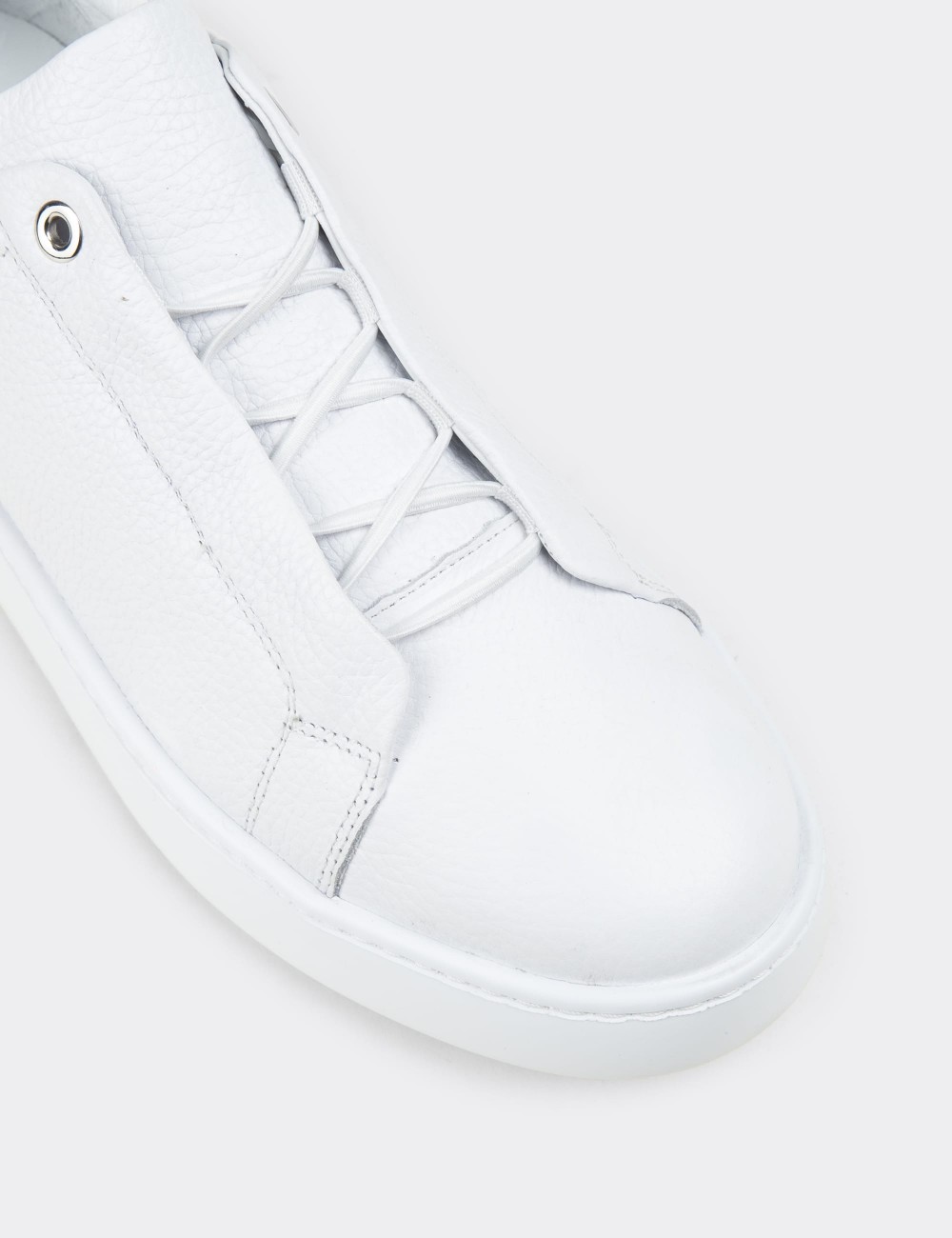 Men's White Leather Sneakers - 04444MBYZE01