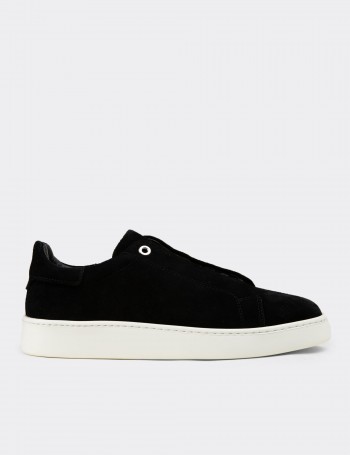 Men's Black Suede Athletic Shoes