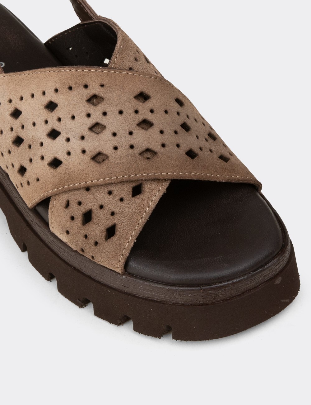 Women's Sandstone Suede Leather Sandals - 22302ZVZNC01
