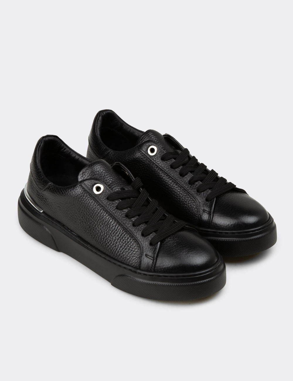 Women's Black Leather Sneakers - 00502ZSYHE03