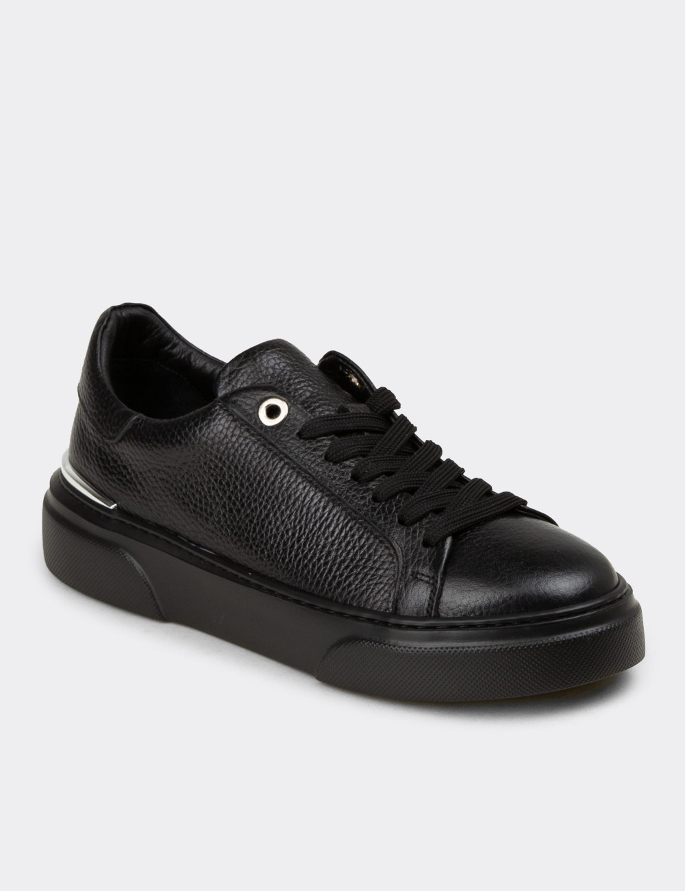 Women's Black Leather Sneakers - 00502ZSYHE03