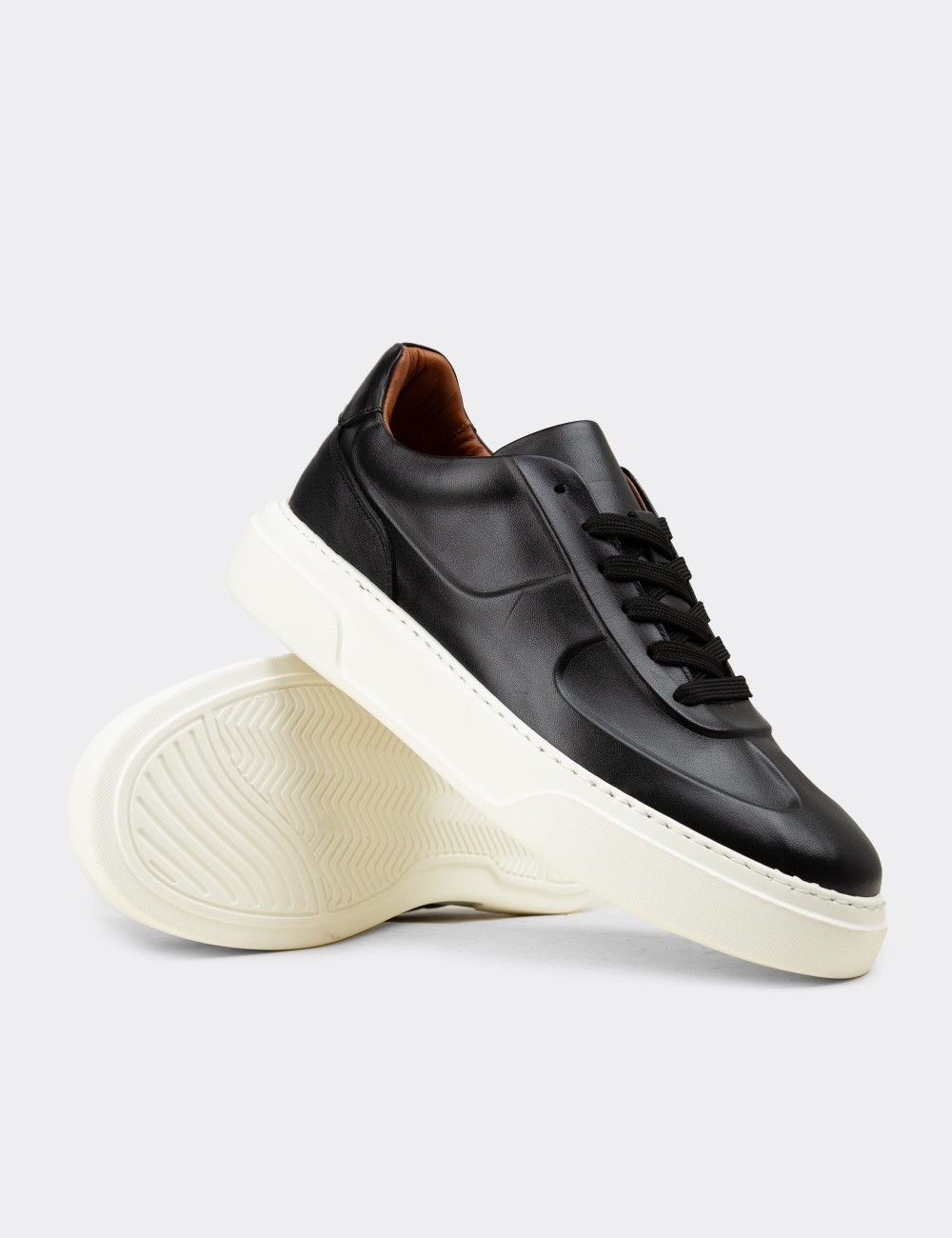 Men's Black Leather Sneakers - 04601MSYHE01