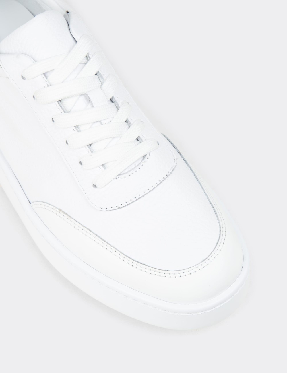 Men's White Leather Sneakers - 04406MBYZE01
