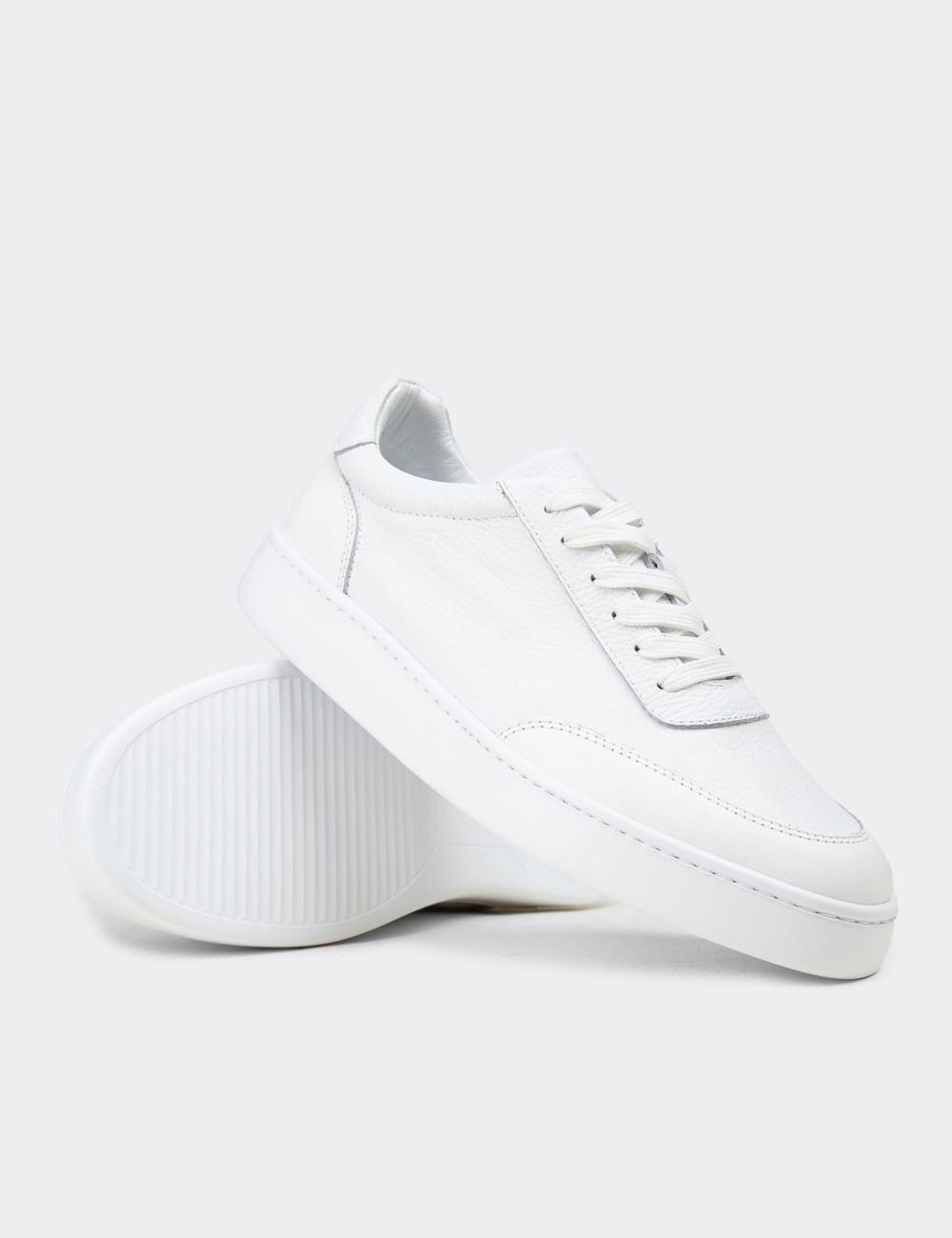 Men's White Leather Sneakers - 04406MBYZE01