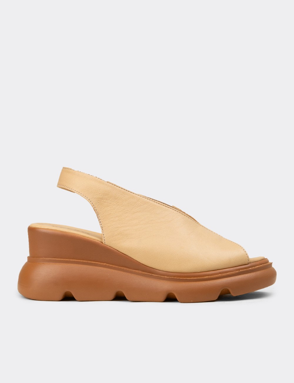 Women's Beige Leather Sandals - Z7672ZBEJP01