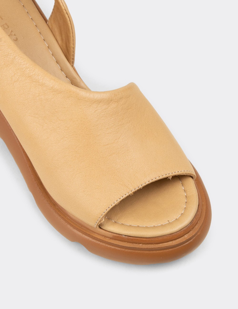 Women's Beige Leather Sandals - Z7712ZBEJP01