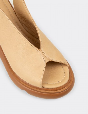 Women's Beige Leather Sandals