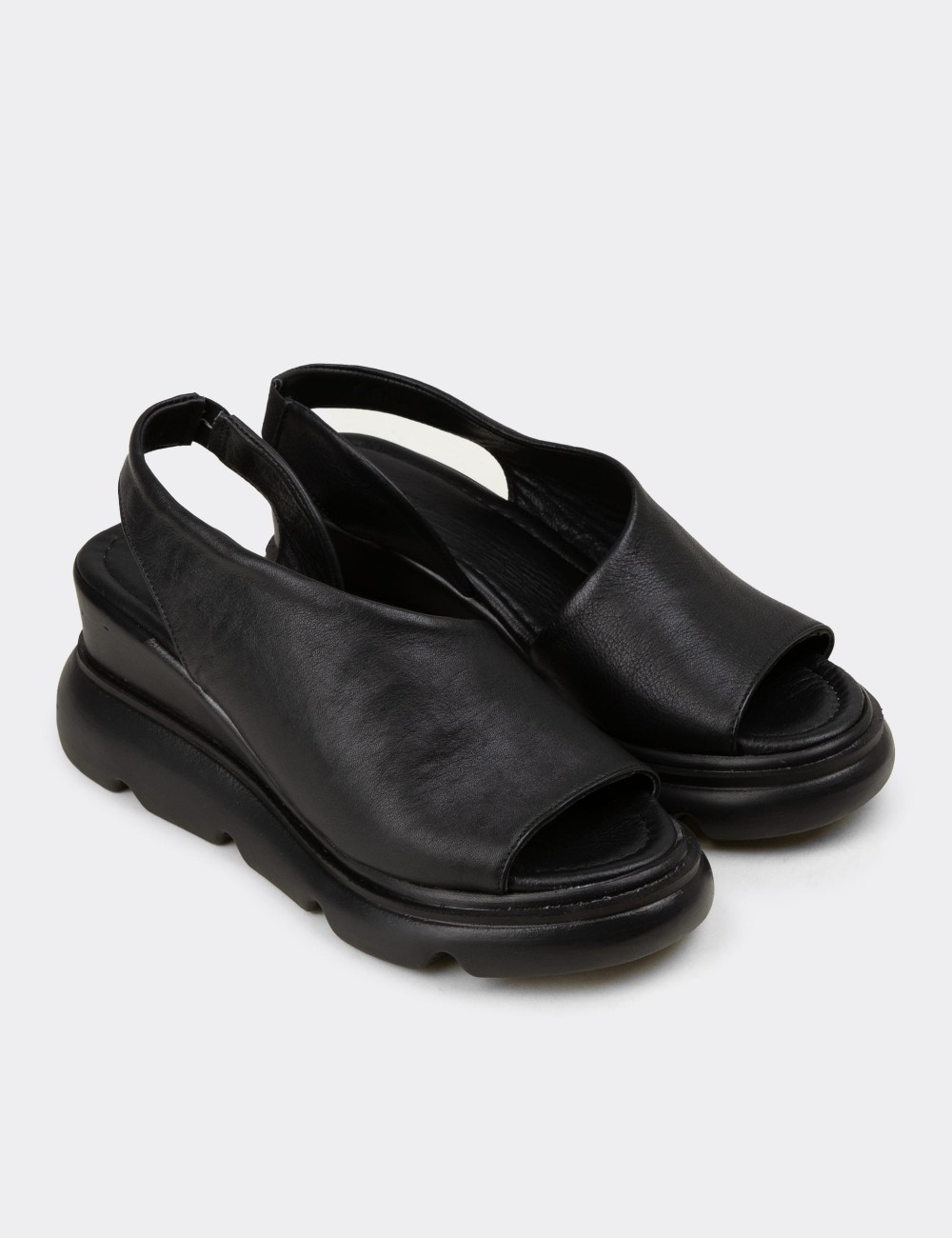 Women's Black Leather Sandals - Z7712ZSYHP01
